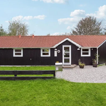 4 Bedroom In * Vejby