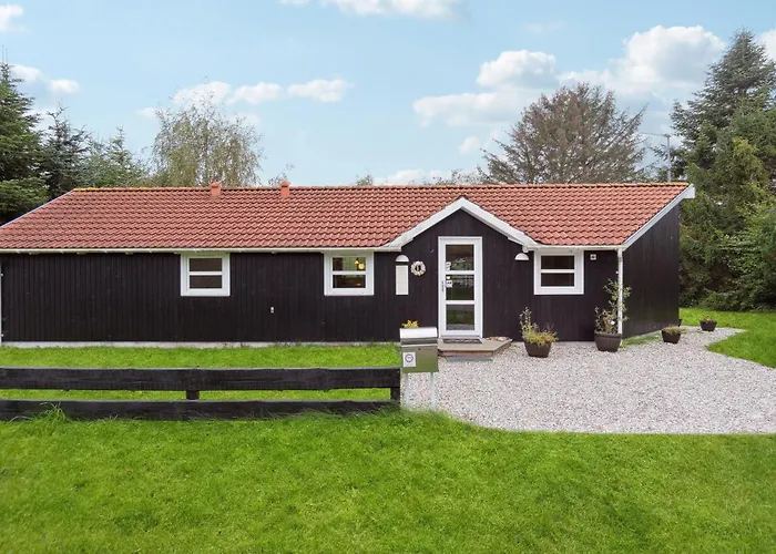 Grusbakke Asen * Vejby